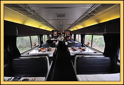 amtrak_dining_car