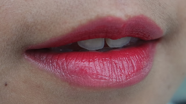 Ombre Lips with  ULTIMA II ProCollagen Lipstick Spice and Glam Berry