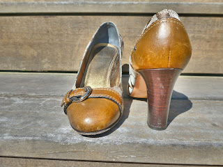 Coach Vintage Shoes purchased at a Consignment Clothing Boutique, Haute Couture Fashions, Mamacita Liza - Thrifting Like a Boss
