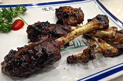 Mei Garden(味苑), honey baked spare ribs preserved oilves