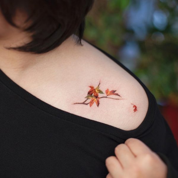 Tatuagens femininas - 110 fotos e ideias de diversos estilos e posições