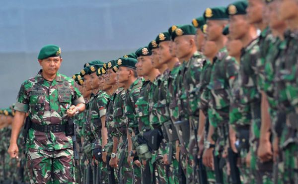 TNI Diterjunkan Ratusan Prajurit di Perbatasan Malaysia 