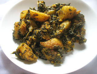 Saag Aloo (Spinach and Potato Curry)