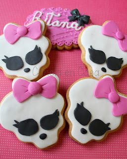 <IMG SRC="Galletas Monster High" ALT="Galletas Monster High">