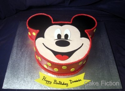 Birthday Cake Oreo on Cake Fiction  Mickey Mouse Ears Birthday Cake And Cupcake