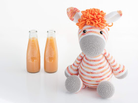 amigurumi-zebra-naranja