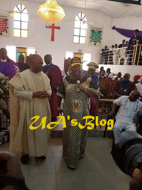 “You can’t embarrass my wife for talking politics in church” – Sen. Akpabio criticizes Bishop for scolding his wife during church service