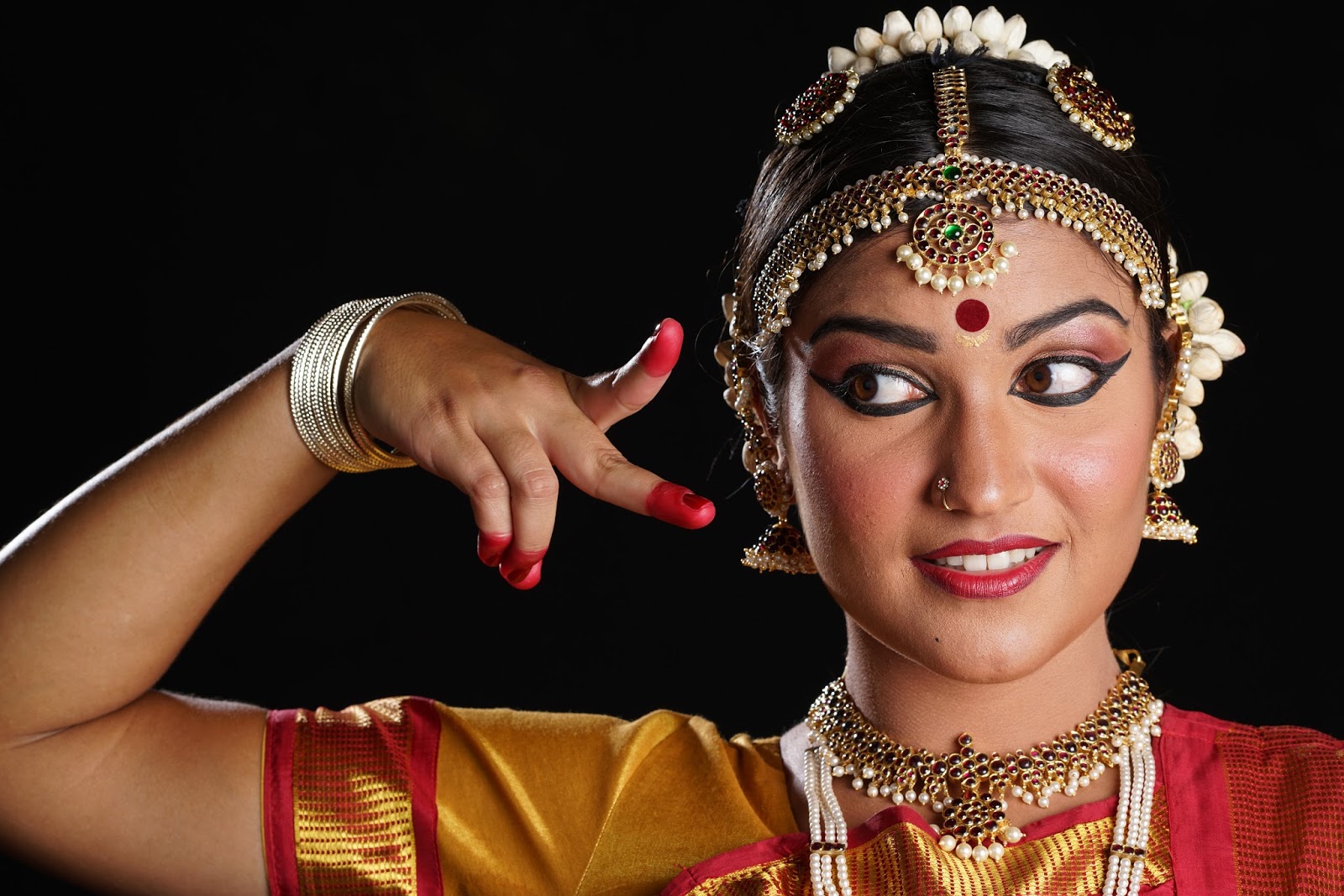 Roja Kannan & Parashah : MADURAI CHITHIRAI TIRUVIZHA - Natya Dance Theatre