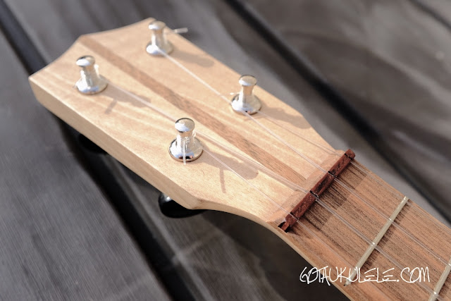 Brüko Walnut Soprano ukulele headstock