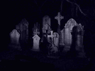 Download Spooky Graveyard Halloween Wallpaper