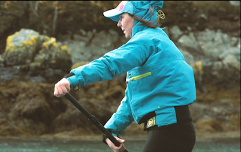 Eco-fighter Sian Sykes and Porsche Cayenne on the road with E-Hybrid