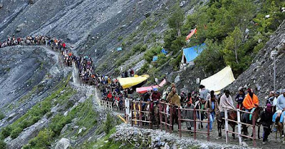 লঙ্গরখানা খুলে অমরনাথ যাত্রীদের ক্ষীর খাওয়াচ্ছেন জম্মুর মুসলিমরা