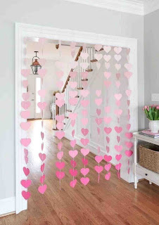 Ideias de decoração para o dia dos namorados cortinas de corações de papel