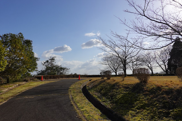 鳥取県東伯郡北栄町西高尾　駐車場　丘の上からの眺め