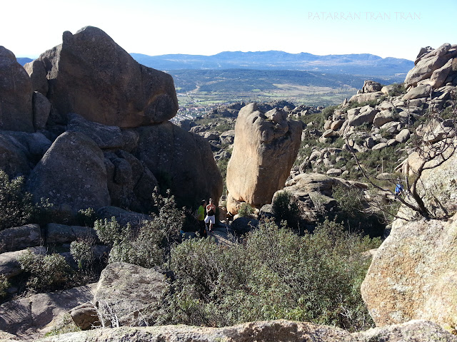 El Yelmo con niños. La Pedriza. Parque Nacional de Guadarrama.