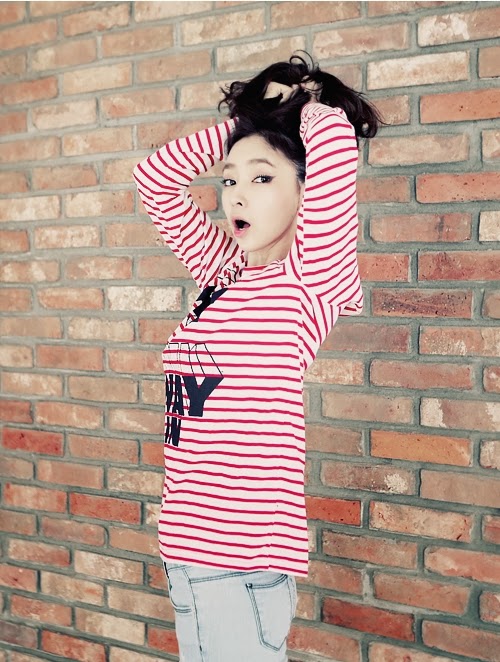 Striped Graphic Long Sleeve T-Shirt