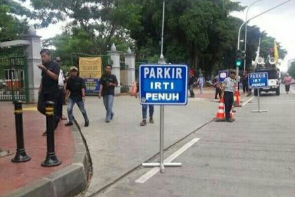  Gubernur Jakarta Bakal Cabut Subsidi Parkir Bagi PNS di Taman IRTI Monas