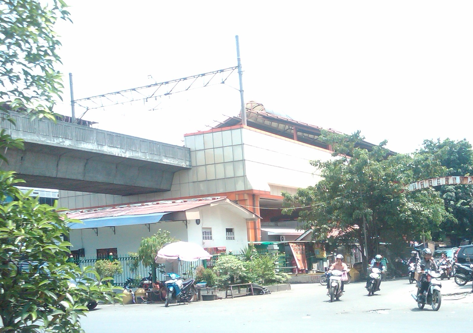 INFO JAKARTA: STASIUN KERETA API MANGGA BESAR, JAKARTA