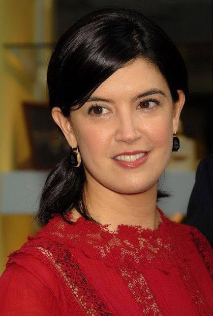 Phoebe Cates Profile pictures, Dp Images, whatsapp, Facebook, Instagram, Pinterest
