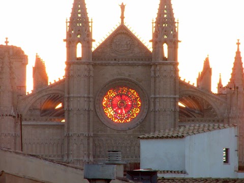 http://www.xeix.org/La-Seu-de-Mallorca-durant-el