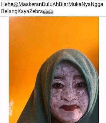 10 Meme 'Murah Senyum' Ini Bikin Varokah Lahir Batin