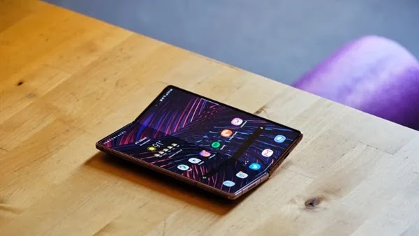 Samsung cuts the price of the Galaxy Z Fold 2 5G