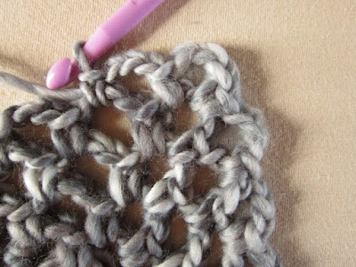 Loops & Threads Facets, knots, Russian Join, crochet