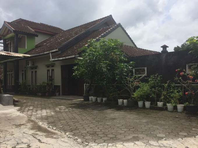 Rumah murah modern minimalis 2 Lantai Tanah Luas di Jl. Parangtritis Km. 7 