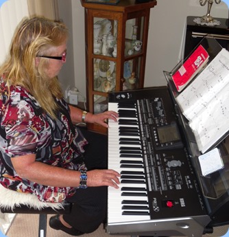 Desiree Barrows playing the Korg Pa3X