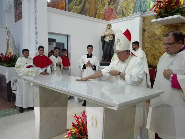 APURE: Consagrados Templo y Altar de la Parroquia Ntra. Sra. del Valle, en San Fernando de Apure.