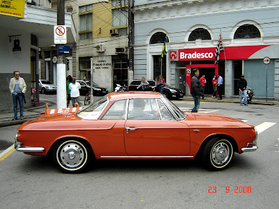 Carro antigo - Clique para Ampliar - Santos - SP - 23/09/2008 - Foto de Emilio Pechini