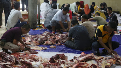 Cegah PMK, Jangan Satukan Daging dan Jeroan dalam Satu Wadah!