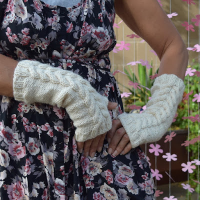 https://www.etsy.com/listing/512381920/fingerless-gloves-knitted-arm-warmers?ref=shop_home_feat_1