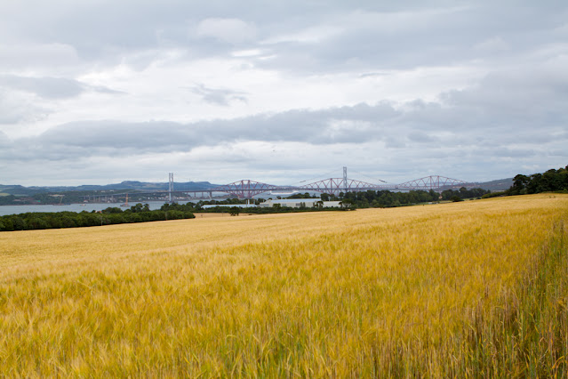 Forth road bridge a Queensferry