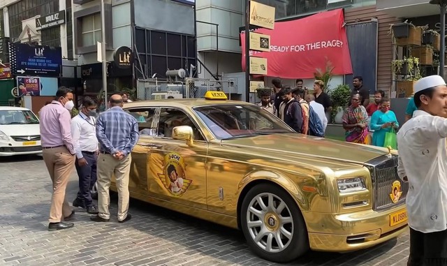Cũng là taxi nhưng không phải Vios: <a href=