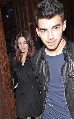 Ashley Greene, Joe Jonas, Hollywood couple