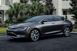 2016 Chrysler 200 Convertible and SRT Specs Review