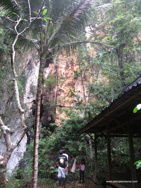 menginap di jomblang resort