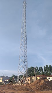 Torre de telefonia móvel da TIM está sendo montada em São João Batista