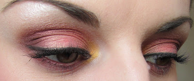 http://chroniquedunemakeupaddict.blogspot.com/2012/03/vive-le-printemps.html