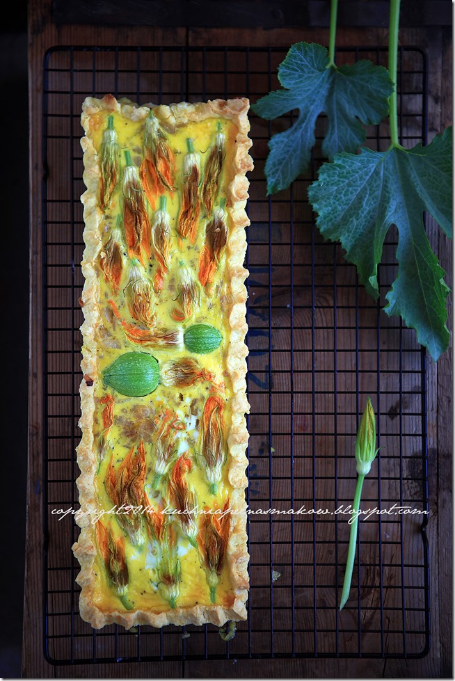 tarta z kwiatami dyni i cebulą (5)