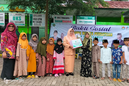 Bakti Sosial Dharma Wanita Persatuan   MIN 2 Tanggamus Adakan Bantuan Buku Keagamaan kedua TPQ di lingkungan MIN 2 Tanggamus