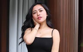 thai mature milf slut fucked hard after giving her client a body massage