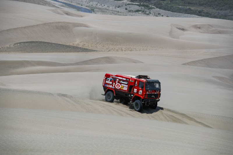 Dakar 2019: Siarhei Viazovich se impuso en la sexta etapa en camiones