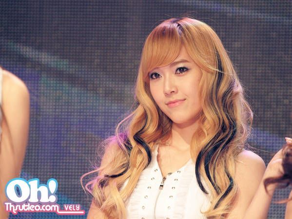 girls generation jessica gee. of Jessica and Tiffany. XD