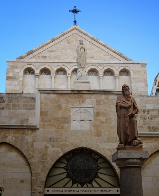 Church of St. Catherine, Bethlehem / SouvenirChronicles.blogspot.com