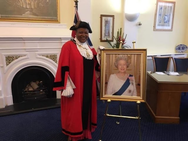 An IGBO WOMAN From Nigerian, VICTOR OBAZE Becomes Mayor In The UK.