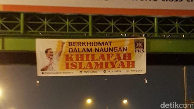 Heboh! Beredar Spanduk PKS-Khilafah Islamiyah di Bekasi, Netizen: PKS Pantas Dibubarkan