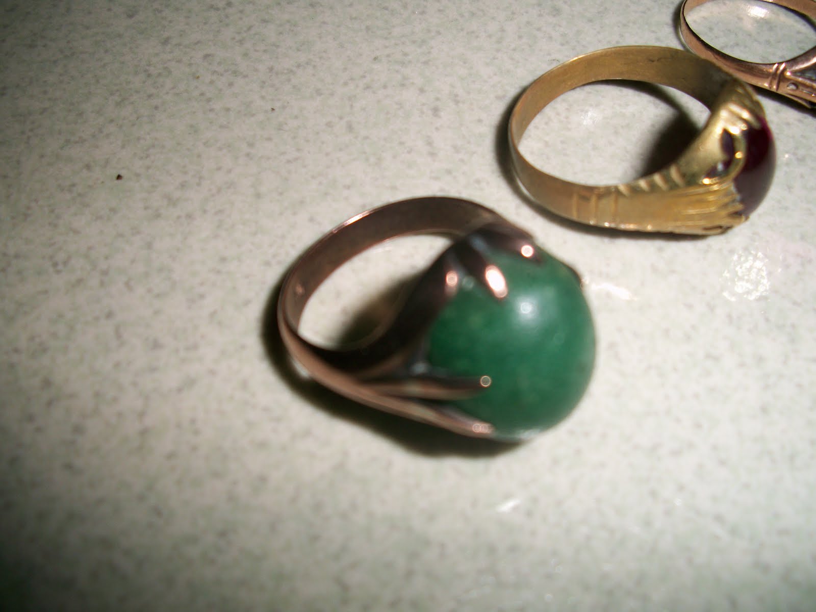 collectible items 3 pieces old vintage gold rings 3 