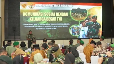 Pangdivif 3 Kostrad Jalin Silaturahmi Dengan Keluarga Besar TNI Melalui Kegiatan Komunikasi Sosial Tahun 2025